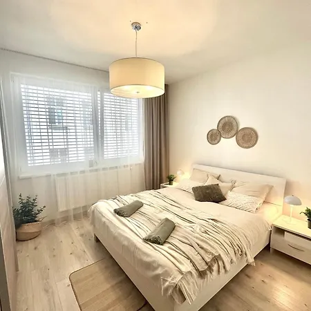 The Elite Iii Downtown Ac & Garage Parking 아파트