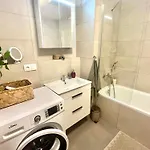 The Elite Iii Downtown Ac & Garage Parking Apartamento *